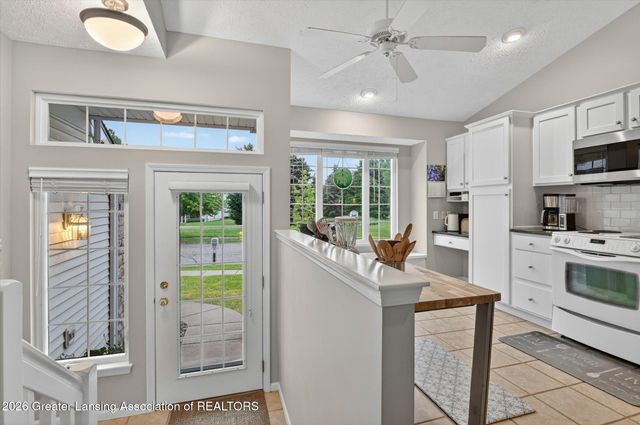 27 Aviemore Drive, Mason, MI 48854