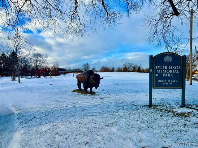 823 South Division Street, Buffalo, NY 14210