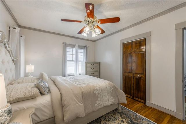 135 Elmwood Avenue, Kansas City, MO 64123