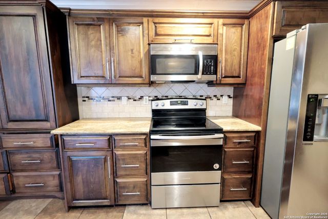 3647 CAMERON SPRINGS, San Antonio, TX 78244