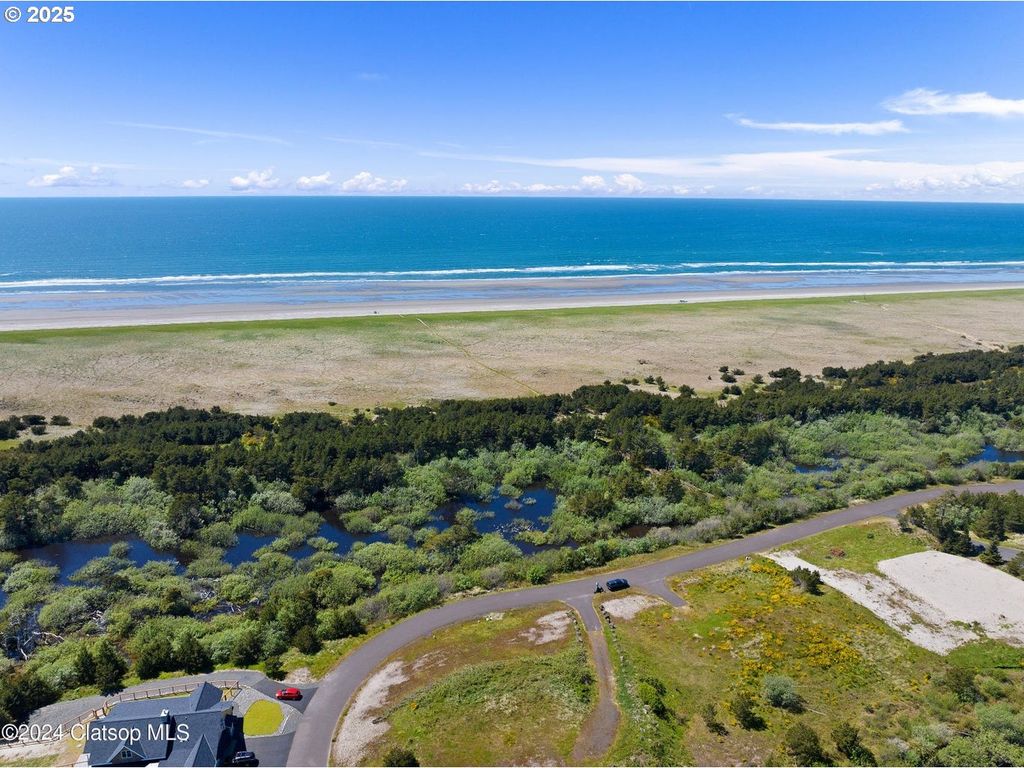 Pacific Bellevue Ln 3, Warrenton, OR 97146