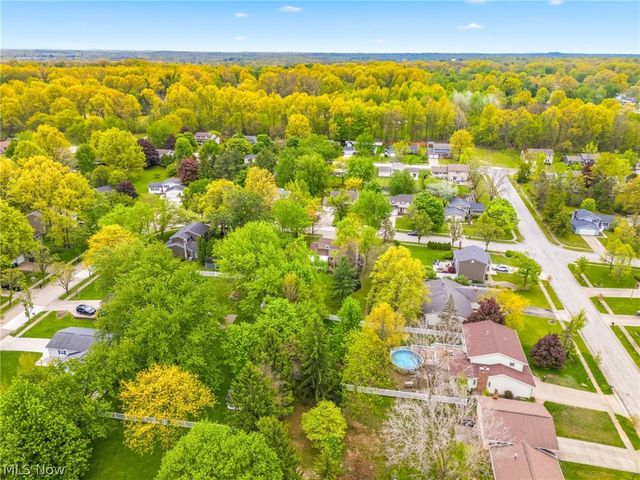 4501 Chatwood Drive, Stow, OH 44224