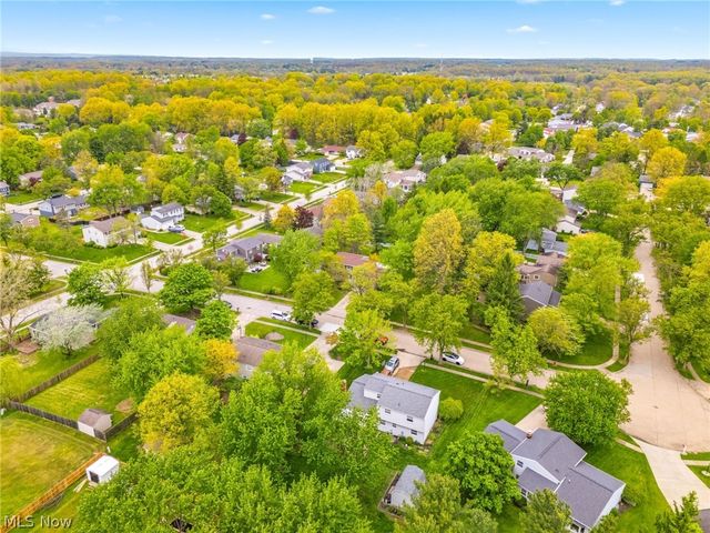 4501 Chatwood Drive, Stow, OH 44224