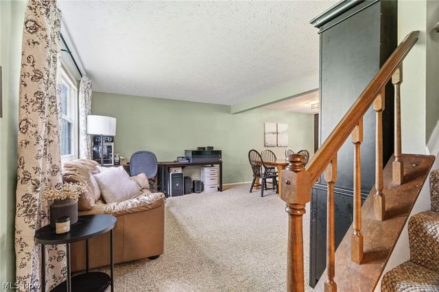 4501 Chatwood Drive, Stow, OH 44224