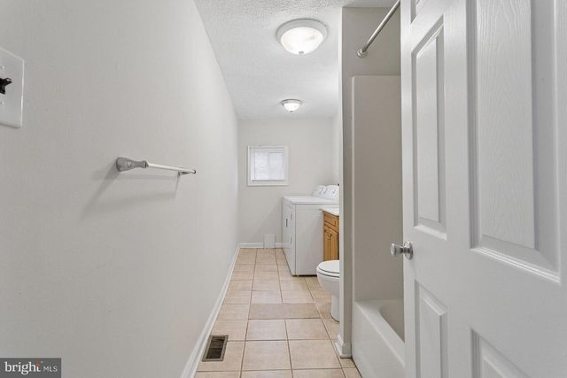 9 E FEDERAL ST, Burlington, NJ 08016