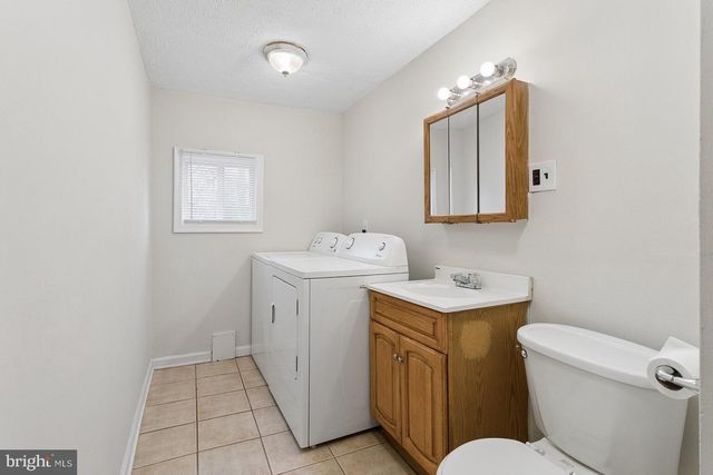 9 E FEDERAL ST, Burlington, NJ 08016