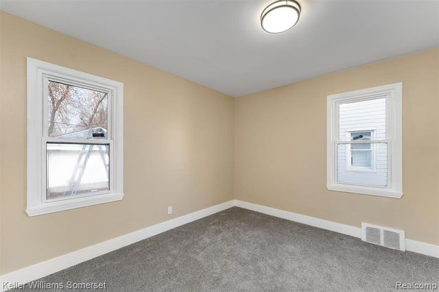 19711 Chapel Street, Detroit, MI 48219