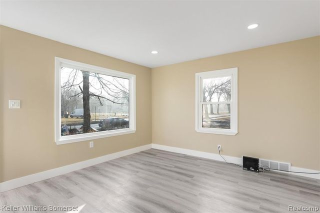 19711 Chapel Street, Detroit, MI 48219