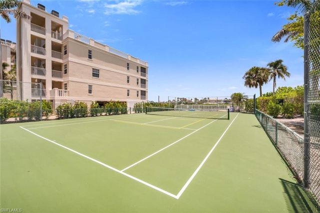 9380 Gulf Shore DR # 101, Naples, FL 34108