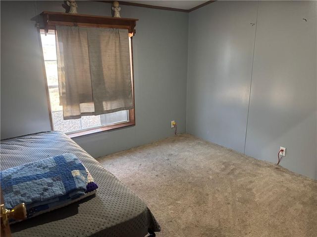 210 S Walnut Street, Houstonia, MO 65333