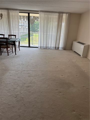 1160 Bower Hill 314A, Mt Lebanon, PA 15243