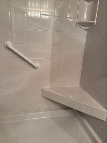 1160 Bower Hill 314A, Mt Lebanon, PA 15243