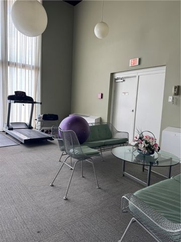 1160 Bower Hill 314A, Mt Lebanon, PA 15243