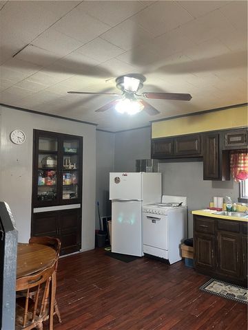 413 N Market, Ligonier Boro, PA 15658