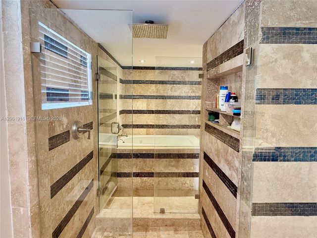 1770 NE 191st St 717-1, Miami, FL 33179