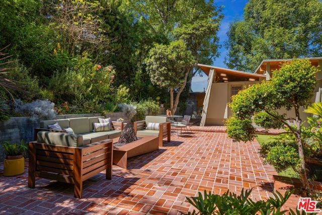 3580 Multiview Drive, Los Angeles, CA 90068