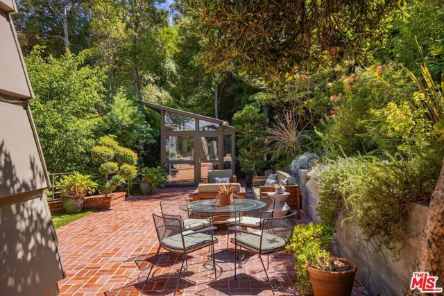 3580 Multiview Drive, Los Angeles, CA 90068