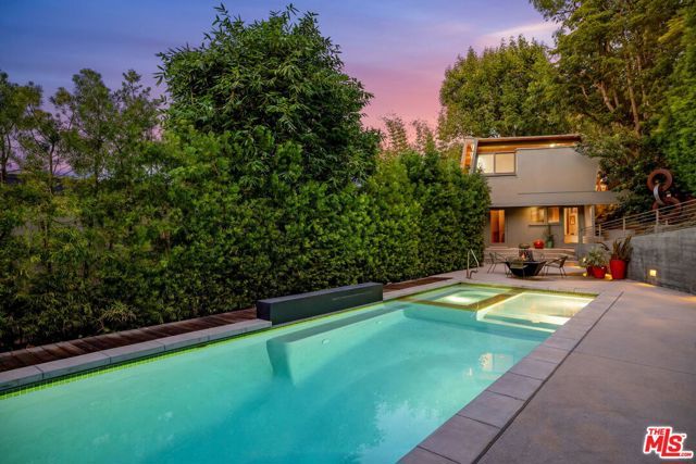 3580 Multiview Drive, Los Angeles, CA 90068