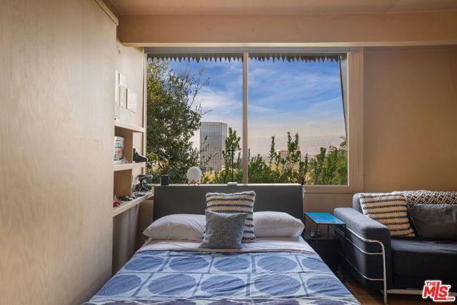 3580 Multiview Drive, Los Angeles, CA 90068