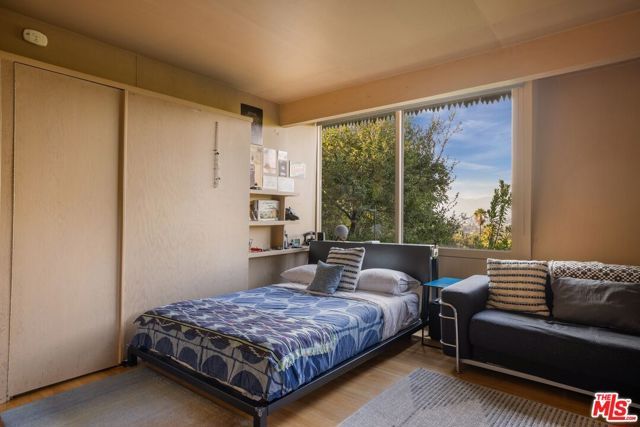 3580 Multiview Drive, Los Angeles, CA 90068