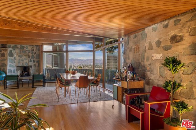 3580 Multiview Drive, Los Angeles, CA 90068