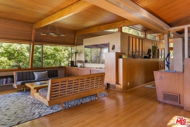 3580 Multiview Drive, Los Angeles, CA 90068
