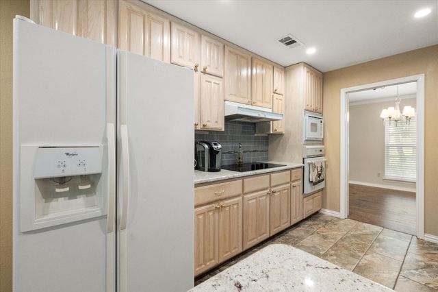 3307 Yellowstone Drive, Arlington, TX 76013