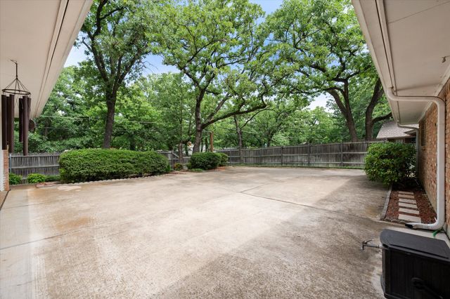 3307 Yellowstone Drive, Arlington, TX 76013