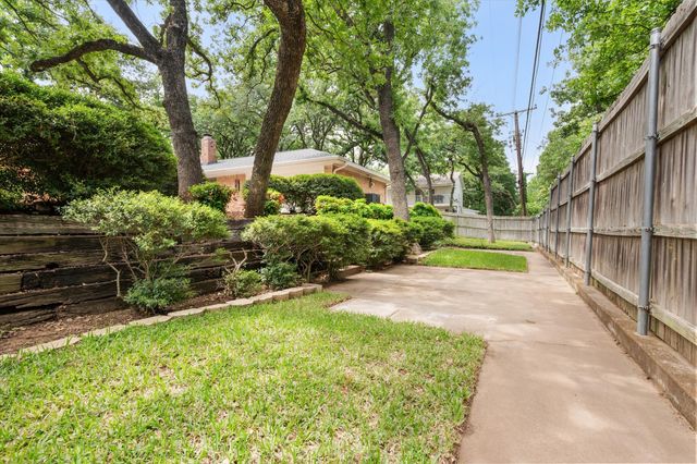 3307 Yellowstone Drive, Arlington, TX 76013