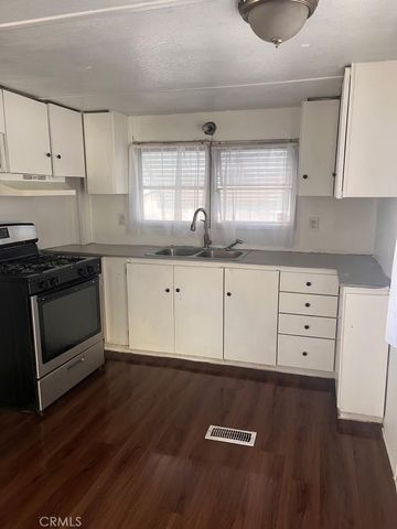 16473 Green Tree Boulevard, San Bernardino, CA 92395
