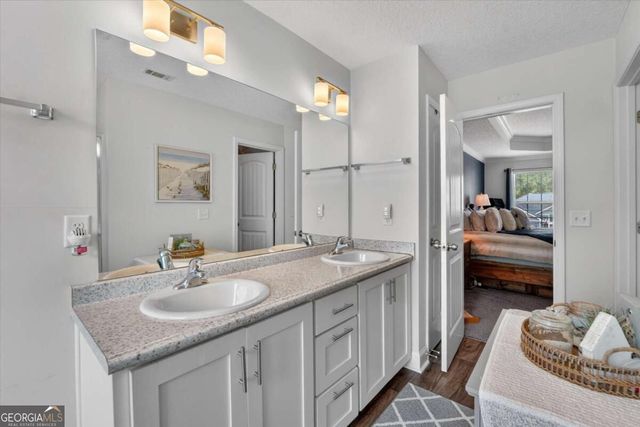 724 Waterlily Court, Hinesville, GA 31313