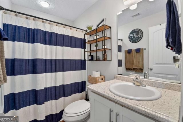 724 Waterlily Court, Hinesville, GA 31313