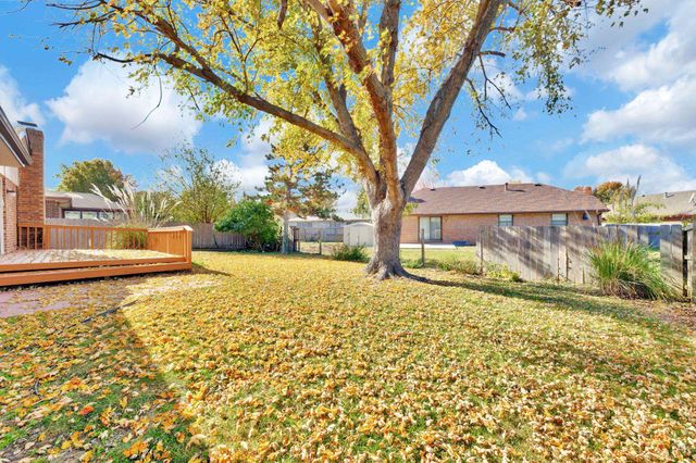 919 S Cypress St, Wichita, KS 67207