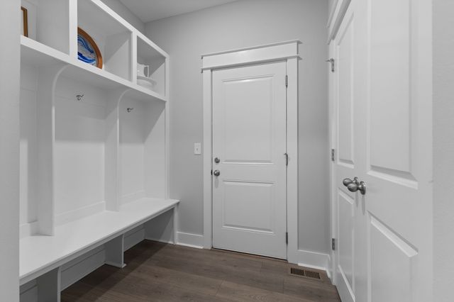 3231 Bradfield Dr, Nolensville, TN 37135