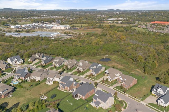 3231 Bradfield Dr, Nolensville, TN 37135