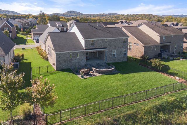 3231 Bradfield Dr, Nolensville, TN 37135