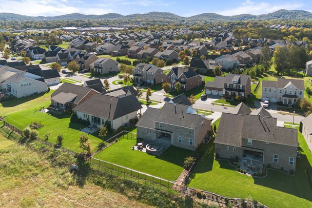 3231 Bradfield Dr, Nolensville, TN 37135