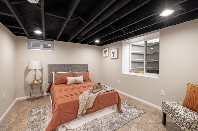 N76W14092 Appleton AVENUE, Menomonee Falls, WI 53051