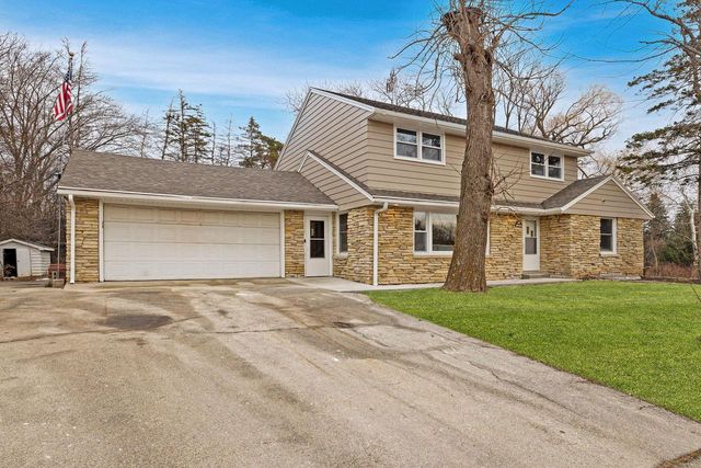N76W14092 Appleton AVENUE, Menomonee Falls, WI 53051