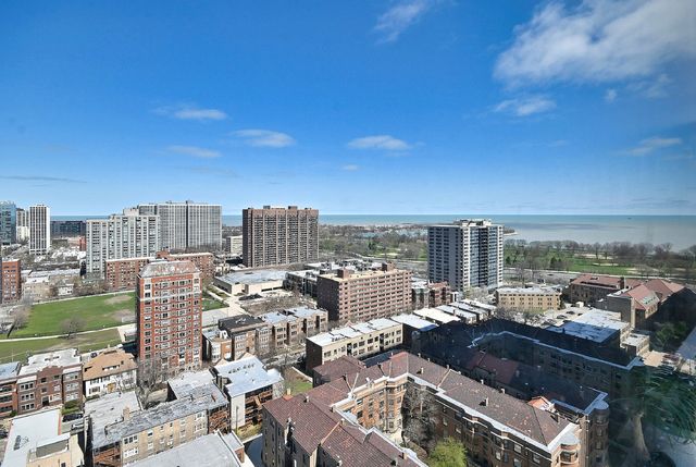 3930 N Pine Grove Avenue 2501, Chicago, IL 60613