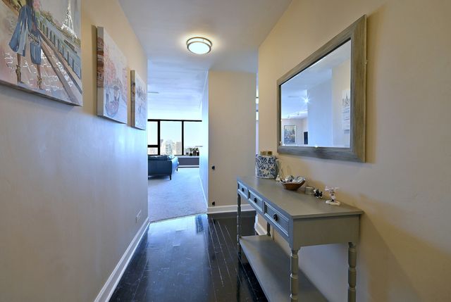 3930 N Pine Grove Avenue 2501, Chicago, IL 60613