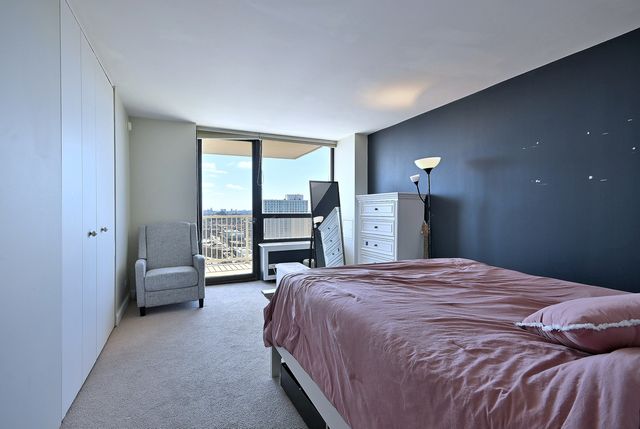 3930 N Pine Grove Avenue 2501, Chicago, IL 60613