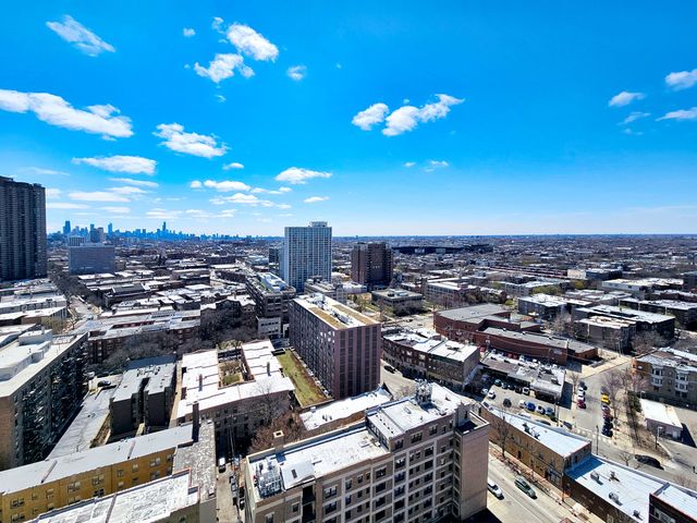 3930 N Pine Grove Avenue 2501, Chicago, IL 60613