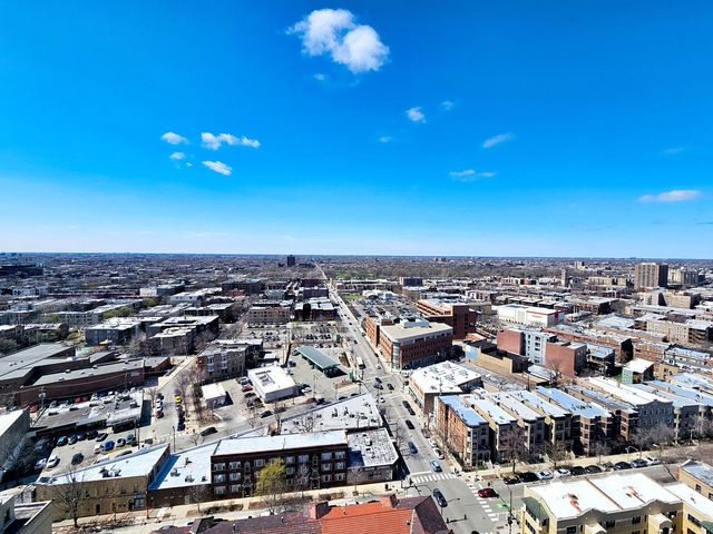 3930 N Pine Grove Avenue 2501, Chicago, IL 60613