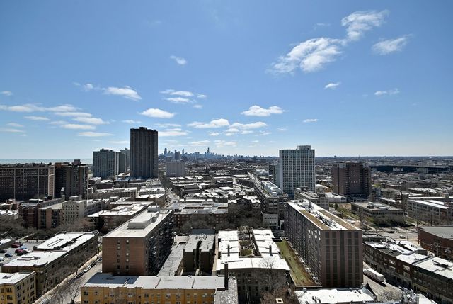 3930 N Pine Grove Avenue 2501, Chicago, IL 60613