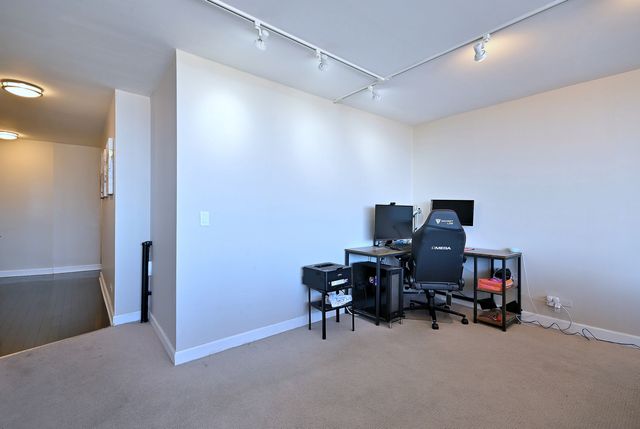 3930 N Pine Grove Avenue 2501, Chicago, IL 60613