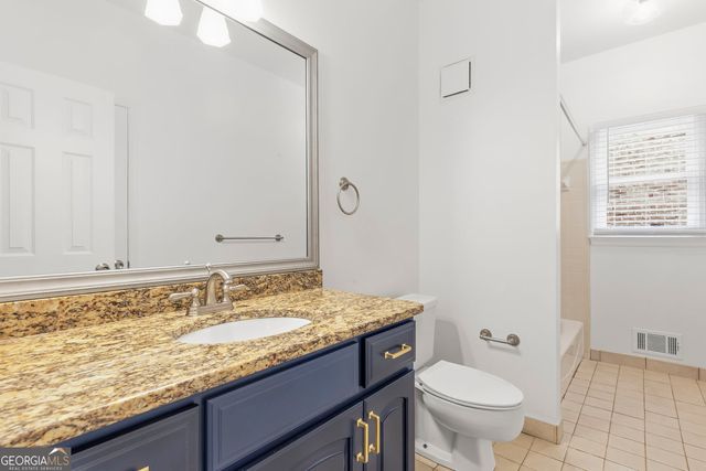 579 N Palisades Circle SE, Marietta, GA 30067
