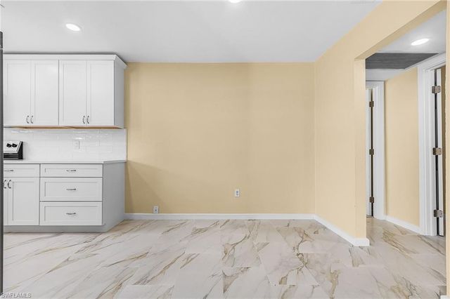 920 SE 21st ST, Cape Coral, FL 33990