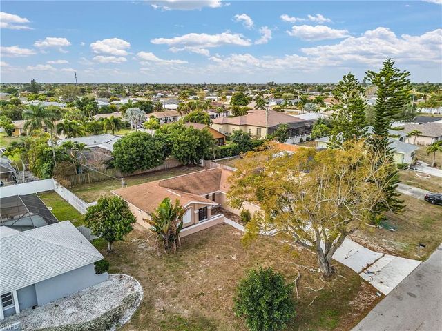 920 SE 21st ST, Cape Coral, FL 33990