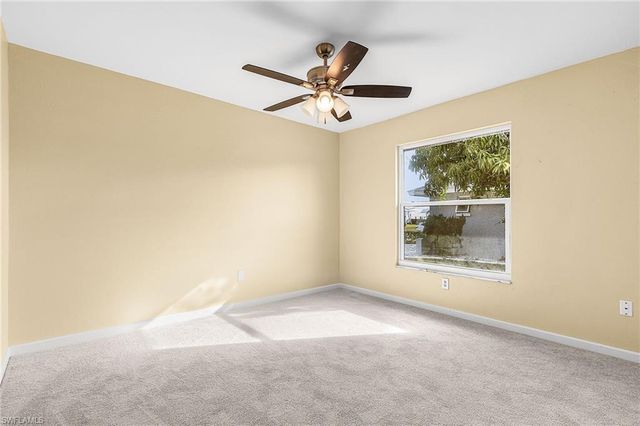 920 SE 21st ST, Cape Coral, FL 33990